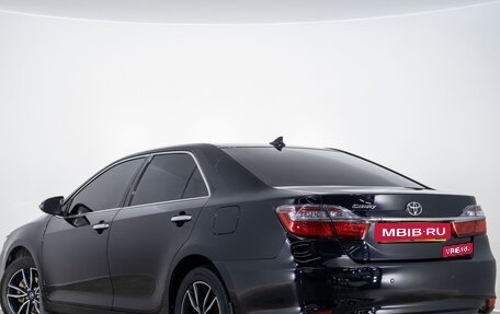 Toyota Camry, 2017 год, 2 249 000 рублей, 5 фотография