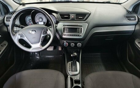 KIA Rio III рестайлинг, 2015 год, 980 000 рублей, 10 фотография