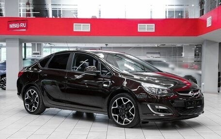 Opel Astra J, 2013 год, 799 000 рублей, 3 фотография