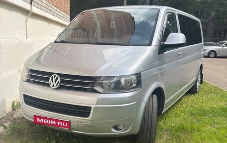 Volkswagen Caravelle T5, 2012 год, 1 899 000 рублей, 1 фотография