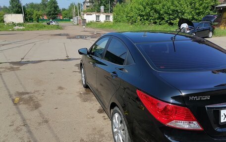 Hyundai Solaris II рестайлинг, 2011 год, 800 000 рублей, 9 фотография