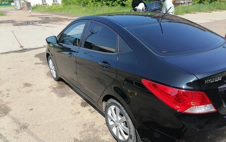 Hyundai Solaris II рестайлинг, 2011 год, 800 000 рублей, 14 фотография