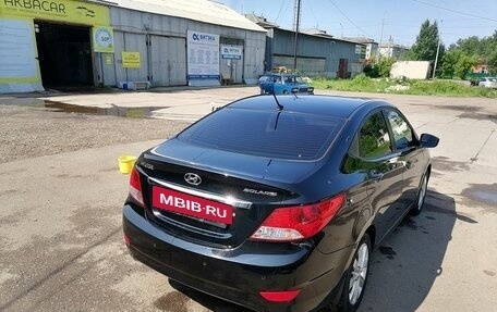 Hyundai Solaris II рестайлинг, 2011 год, 800 000 рублей, 12 фотография