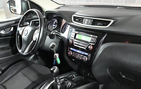 Nissan Qashqai, 2015 год, 1 195 000 рублей, 16 фотография