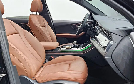 Audi Q7, 2021 год, 9 фотография