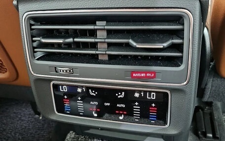 Audi Q7, 2021 год, 17 фотография