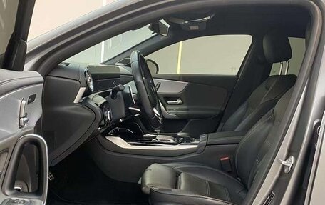 Mercedes-Benz A-Класс, 2021 год, 3 450 000 рублей, 13 фотография