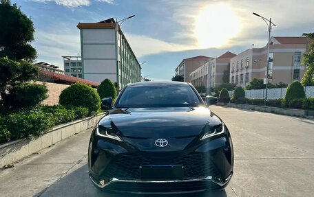 Toyota Venza, 2022 год, 2 490 000 рублей, 2 фотография