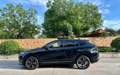 Toyota Venza, 2022 год, 2 490 000 рублей, 7 фотография