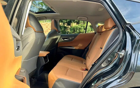 Toyota Venza, 2022 год, 2 490 000 рублей, 24 фотография