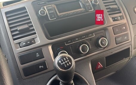 Volkswagen Caravelle T5, 2012 год, 1 899 000 рублей, 18 фотография