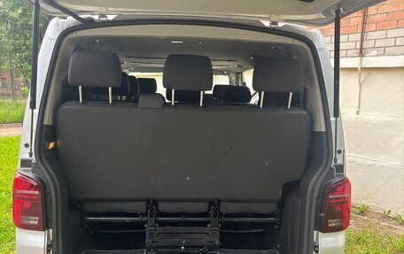 Volkswagen Caravelle T5, 2012 год, 1 899 000 рублей, 19 фотография