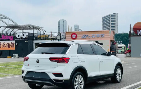 Volkswagen T-Roc I, 2021 год, 1 385 000 рублей, 6 фотография