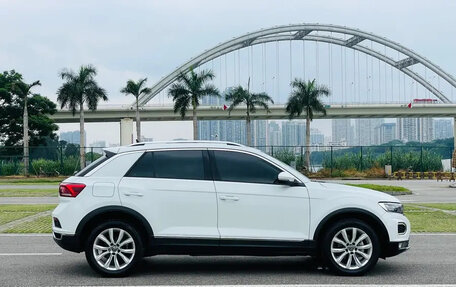 Volkswagen T-Roc I, 2021 год, 1 385 000 рублей, 7 фотография