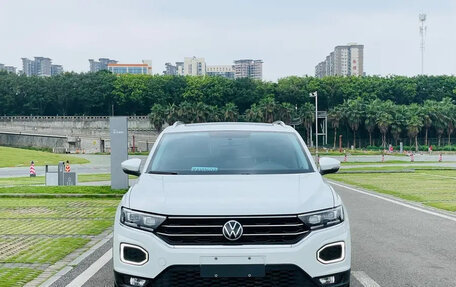 Volkswagen T-Roc I, 2021 год, 1 385 000 рублей, 2 фотография