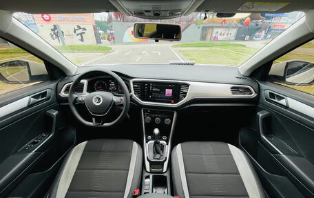Volkswagen T-Roc I, 2021 год, 1 385 000 рублей, 22 фотография