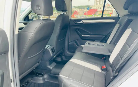 Volkswagen T-Roc I, 2021 год, 1 385 000 рублей, 21 фотография