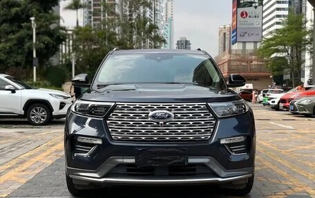 Ford Explorer VI, 2022 год, 2 900 275 рублей, 2 фотография