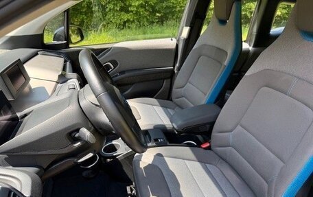 BMW i3 I01 рестайлинг, 2022 год, 2 650 000 рублей, 8 фотография