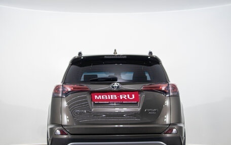 Toyota RAV4, 2017 год, 2 499 000 рублей, 4 фотография