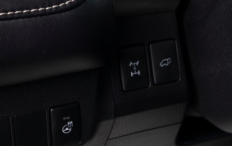 Toyota RAV4, 2017 год, 2 499 000 рублей, 17 фотография