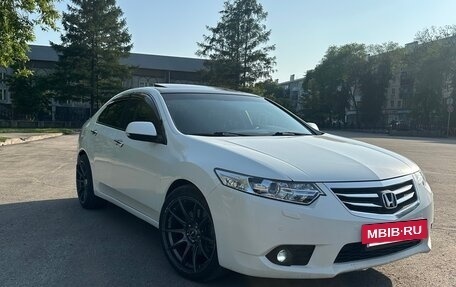 Honda Accord VIII рестайлинг, 2012 год, 1 750 000 рублей, 2 фотография