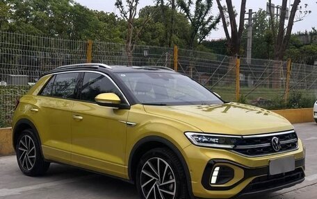 Volkswagen T-Roc I, 2024 год, 2 287 000 рублей, 3 фотография