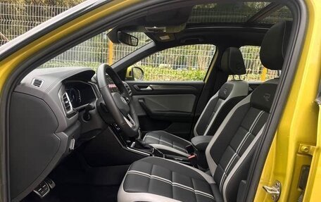 Volkswagen T-Roc I, 2024 год, 2 287 000 рублей, 9 фотография