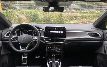 Volkswagen T-Roc I, 2024 год, 2 287 000 рублей, 13 фотография