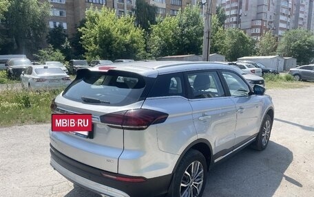 Geely Atlas, 2022 год, 1 650 000 рублей, 3 фотография