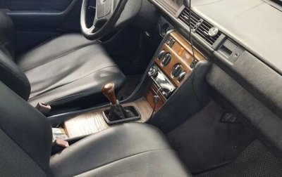 Mercedes-Benz W124, 1987 год, 390 000 рублей, 1 фотография