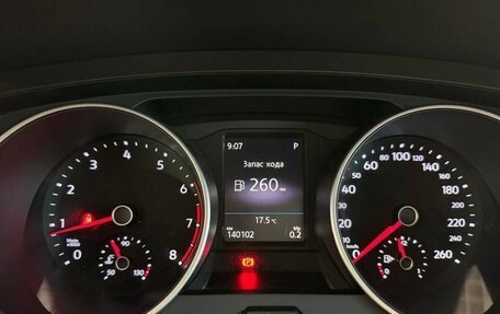 Volkswagen Tiguan II, 2018 год, 2 390 000 рублей, 11 фотография
