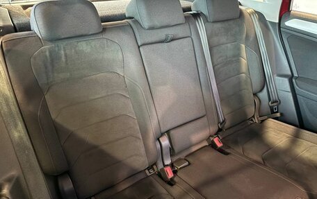 Volkswagen Tiguan II, 2018 год, 2 390 000 рублей, 34 фотография