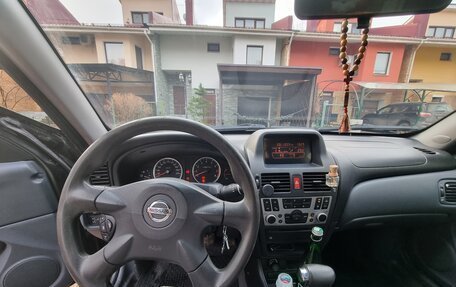 Nissan Almera, 2005 год, 370 000 рублей, 2 фотография