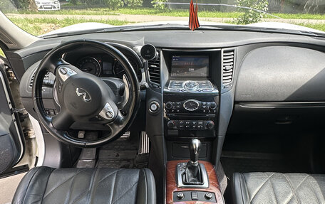 Infiniti QX70, 2014 год, 1 990 000 рублей, 6 фотография