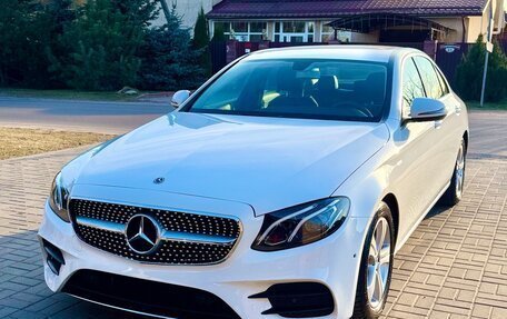 Mercedes-Benz E-Класс, 2019 год, 2 299 000 рублей, 3 фотография