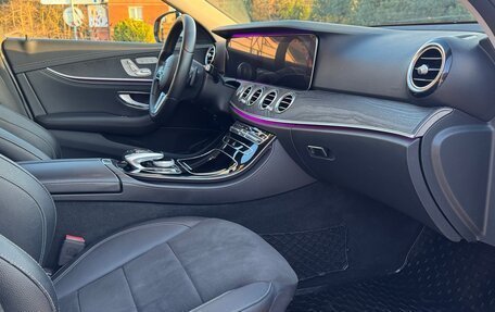Mercedes-Benz E-Класс, 2019 год, 2 299 000 рублей, 10 фотография