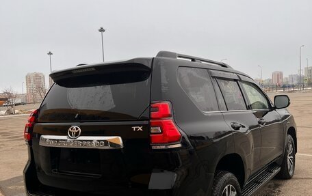 Toyota Land Cruiser Prado 150 рестайлинг 2, 2019 год, 5 000 000 рублей, 6 фотография