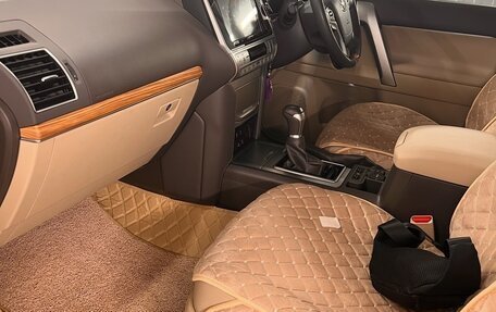 Toyota Land Cruiser Prado 150 рестайлинг 2, 2019 год, 5 000 000 рублей, 15 фотография