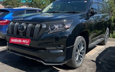 Toyota Land Cruiser Prado 150 рестайлинг 2, 2019 год, 5 000 000 рублей, 18 фотография