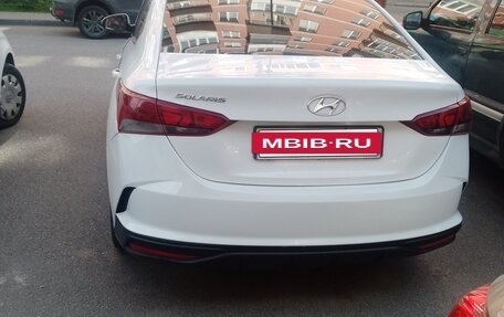 Hyundai Solaris II рестайлинг, 2021 год, 1 250 000 рублей, 2 фотография