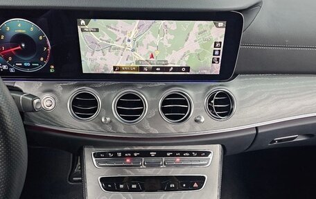 Mercedes-Benz E-Класс, 2022 год, 3 242 000 рублей, 18 фотография