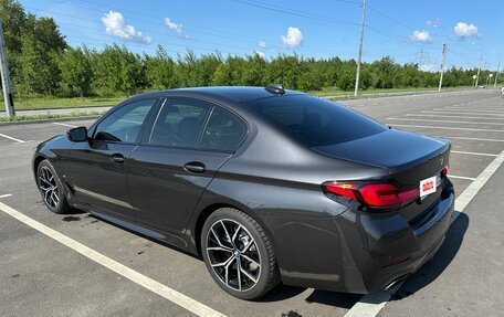 BMW 5 серия, 2022 год, 6 850 000 рублей, 4 фотография