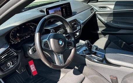 BMW 5 серия, 2022 год, 6 850 000 рублей, 10 фотография