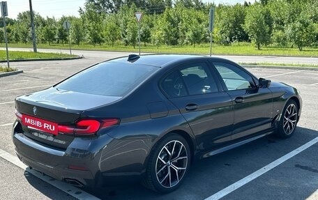 BMW 5 серия, 2022 год, 6 850 000 рублей, 3 фотография