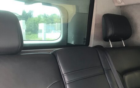 Toyota Land Cruiser 200, 2018 год, 6 000 000 рублей, 10 фотография