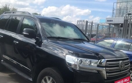 Toyota Land Cruiser 200, 2018 год, 6 000 000 рублей, 4 фотография