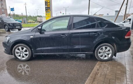 Volkswagen Polo VI (EU Market), 2012 год, 675 000 рублей, 2 фотография
