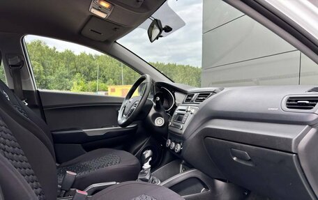 KIA Rio III рестайлинг, 2016 год, 1 000 000 рублей, 13 фотография