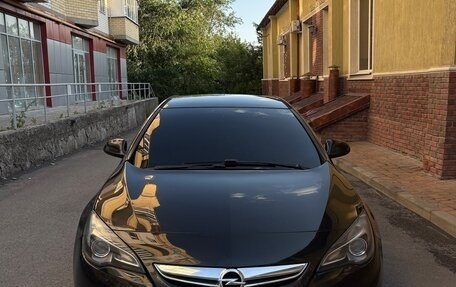 Opel Astra J, 2011 год, 850 000 рублей, 2 фотография